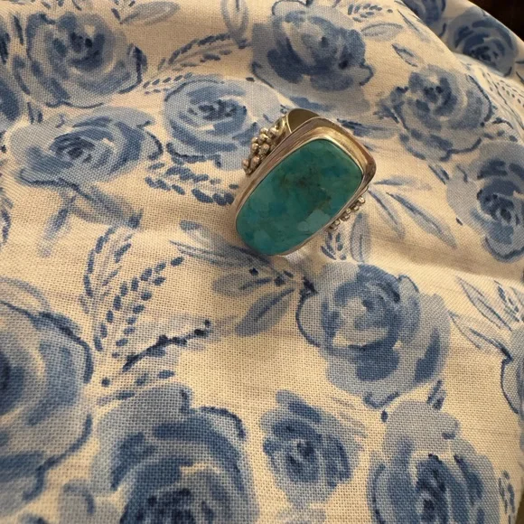 Turquoise Silver Ring - Picture 2 of 3